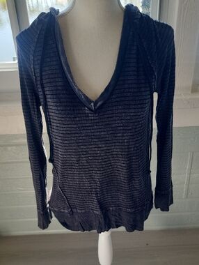 Vintage Havana Charcoal Ribbed V-Neck Hoodie